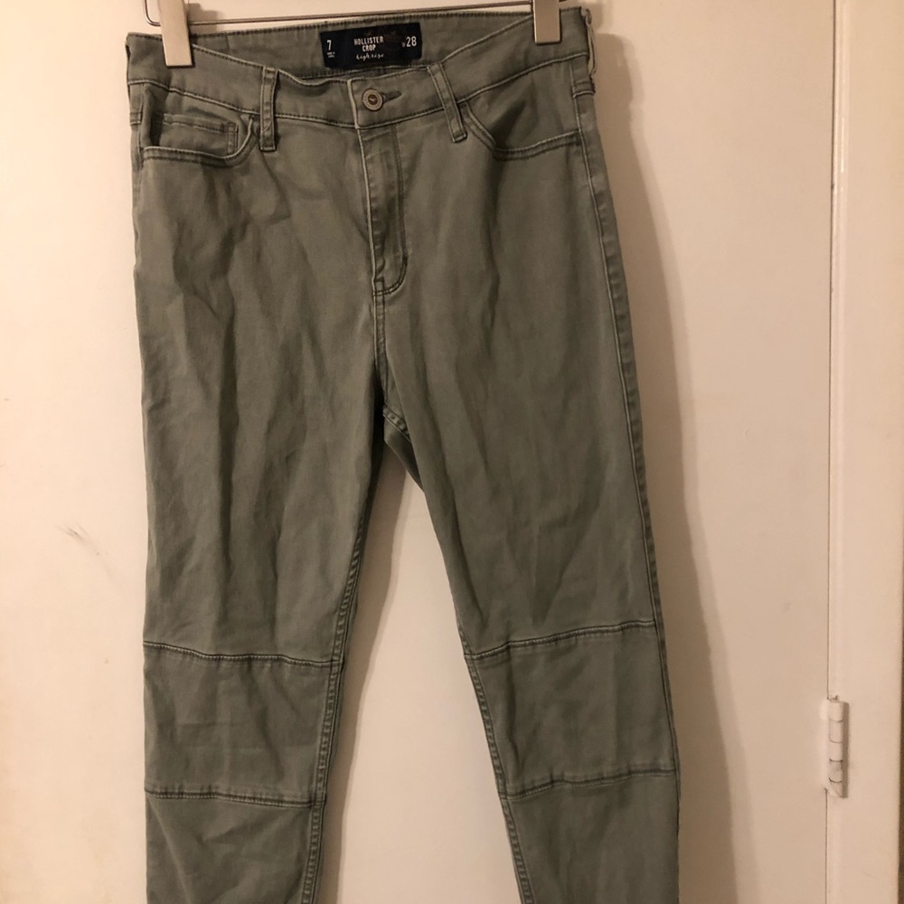 Hollister woman’s cargo pants